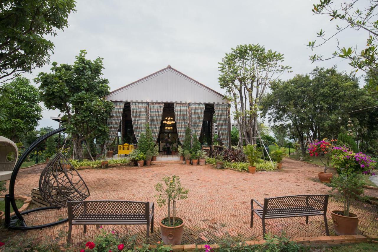 Thanburi Resort Chom Thong Bagian luar foto