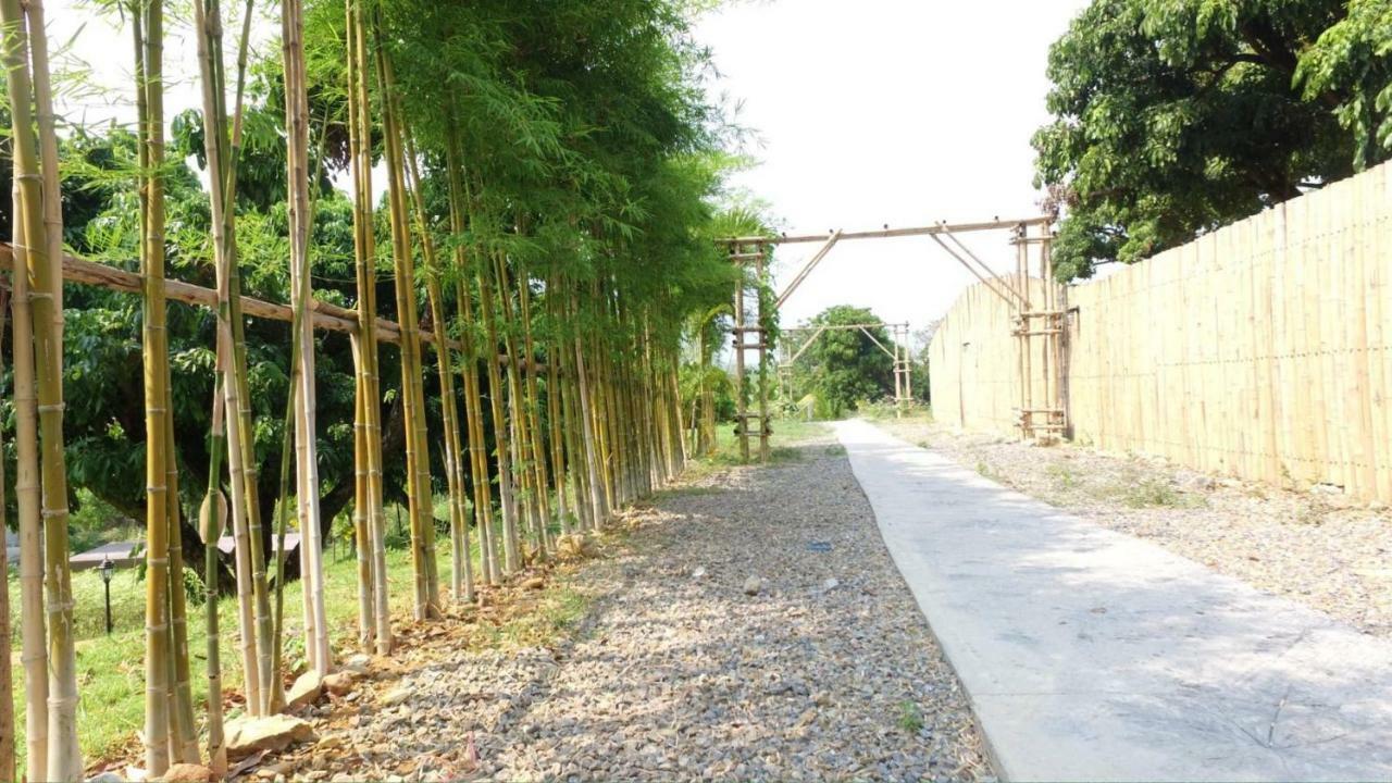 Thanburi Resort Chom Thong Bagian luar foto